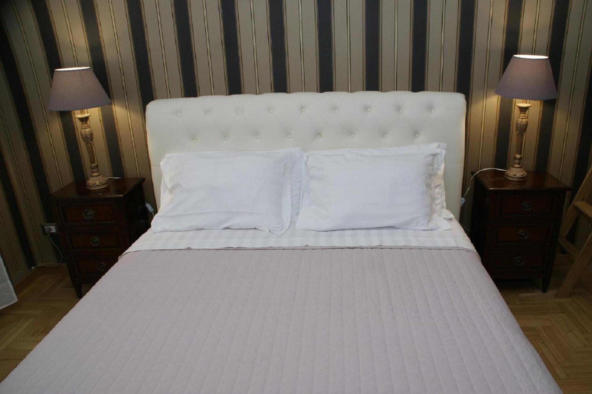 Landlord In Trastevere Rome Room photo