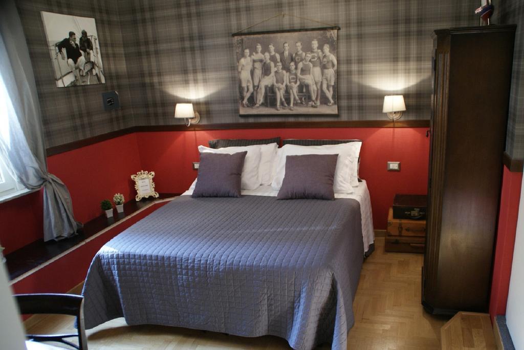 Landlord In Trastevere Rome Room photo