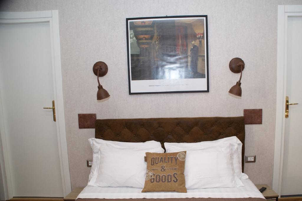 Landlord In Trastevere Rome Room photo