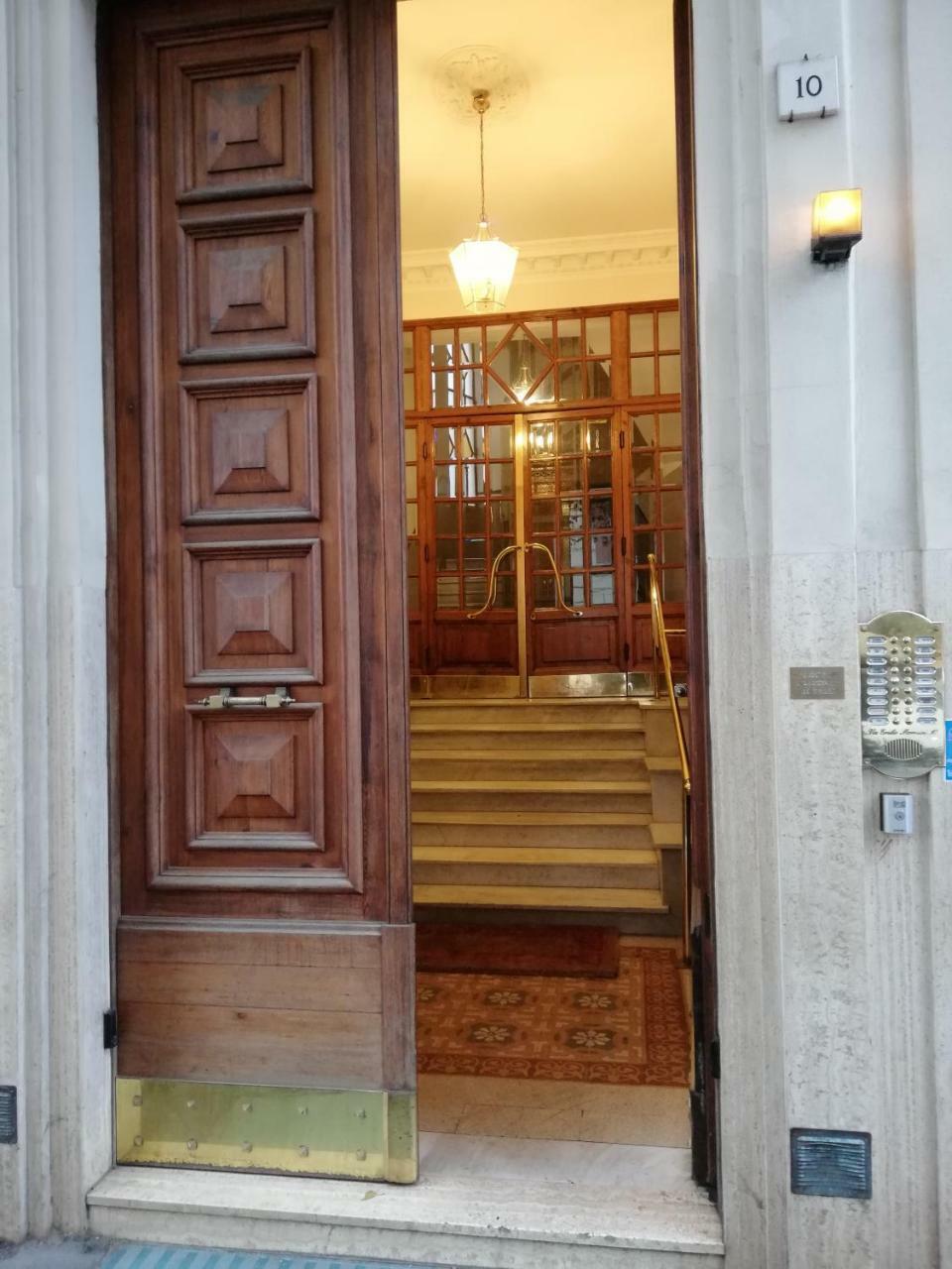 Landlord In Trastevere Rome Exterior photo
